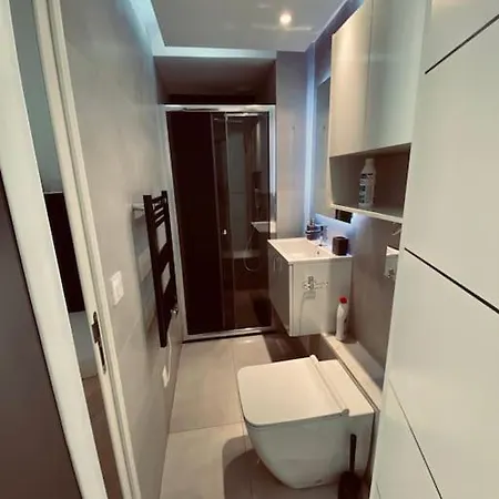 Studio Avec Terrasse En Plein Centre De شقة نيس
