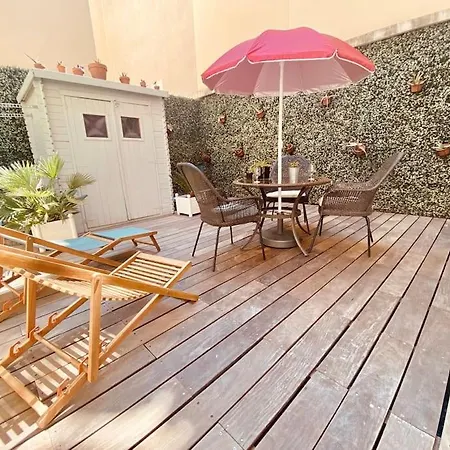 Studio Avec Terrasse En Plein Centre De Apartman *